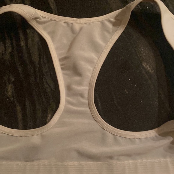 Lululemon Womens‘Heat It Up’ Front Closure Snap Yoga Athletic Bra Size 32B - Picture 7 of 7